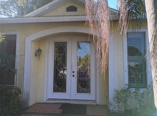 1092 N Florida Ave, Tarpon Springs, FL 34689
