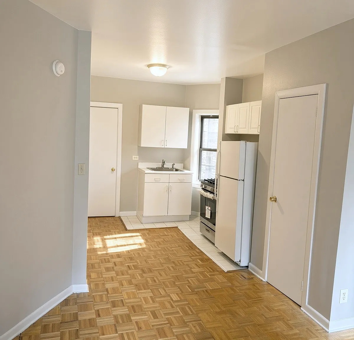 349 East 51st Street — Photo 3