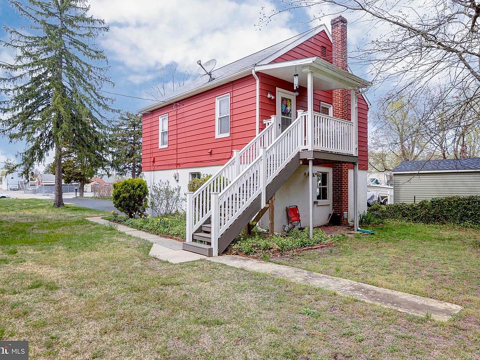 1st image of 82 Dolbow Ave