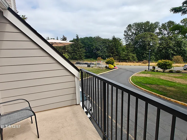 45th Pl S — Photo 12
