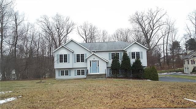 1st image of 28 Carteret Dr