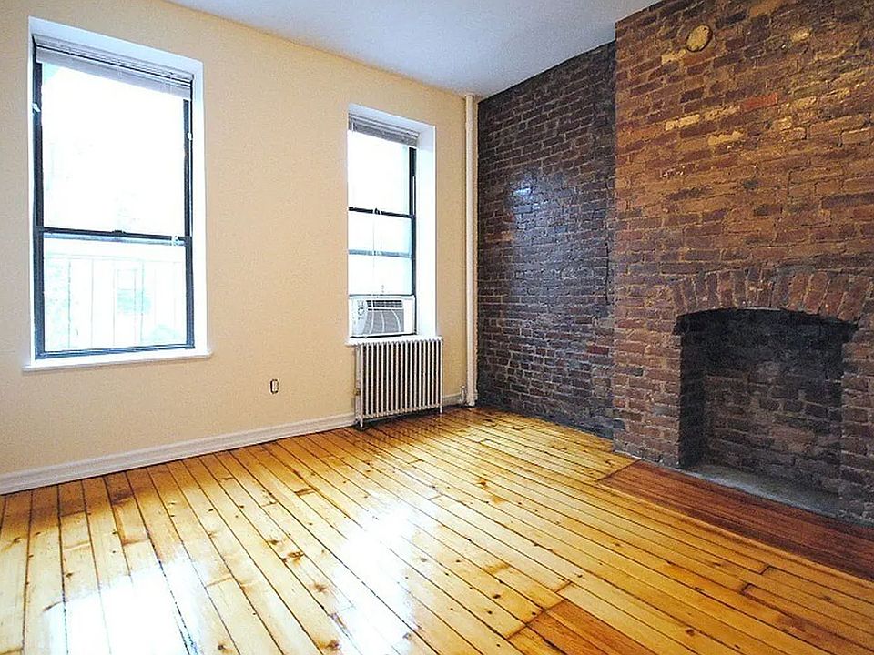 1st image of 267 E 10th St APT 12