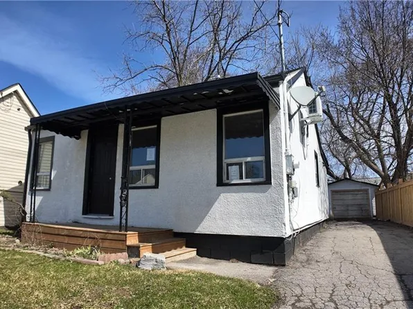 20 Parkview Rd, Saint Catharines, ON L2M 5R9