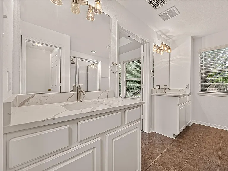 6118 Breezy Hollow Ln — Photo 40
