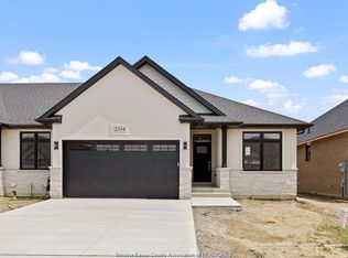 2575 Barkley Ave, Windsor, ON N8P0E8