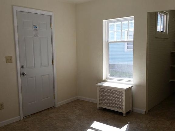 4th image of 1819 N 10th St