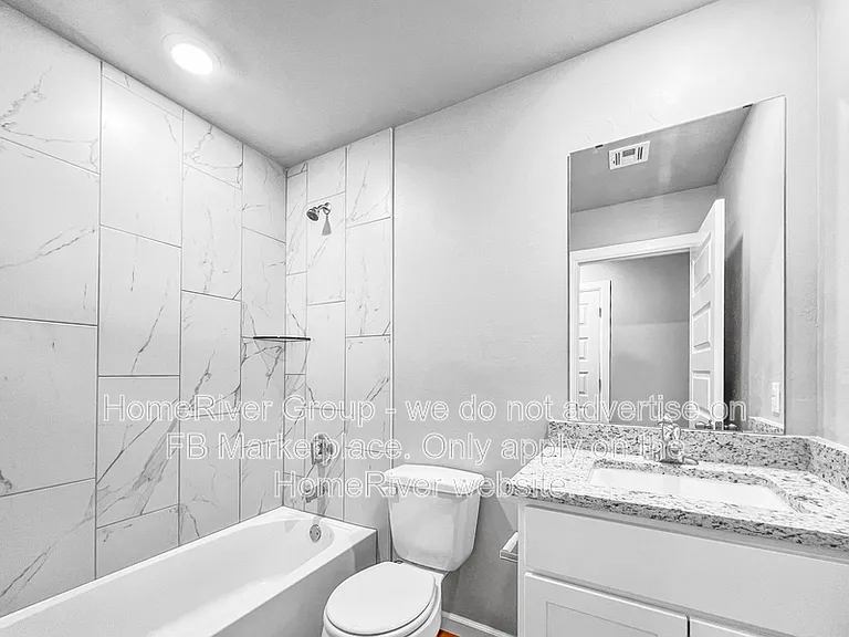 9328 NW 126th St — Photo 15