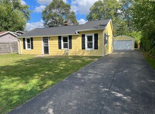 836 S Sumner Ave, Aurora, IL 60505