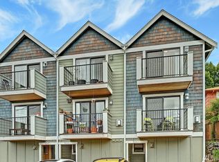 9243 35th Ave SW UNIT C, Seattle, WA 98126