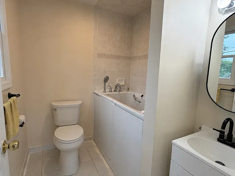 65 Linden St #2 — Photo 11