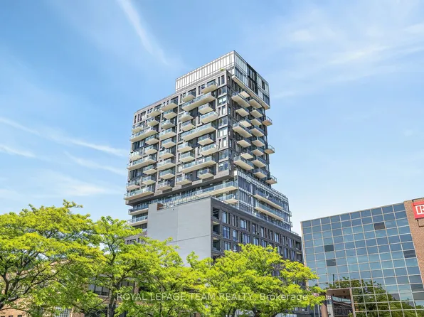 203 Catherine St #1009, Ottawa, ON K2P 1J5