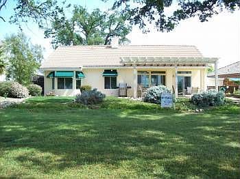 3rd image of 720 Vista Ln