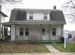 822 Cowan Ave, Jeannette, PA 15644