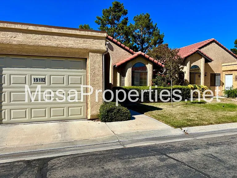 19182 Elm Dr — Photo 3