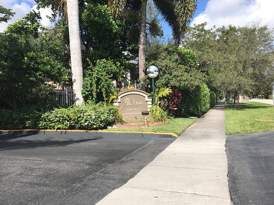 1st image of 4704 SW 67th Ave APT N5