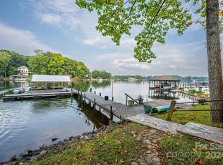 107 Thunder Hill Rd, Mooresville, NC 28117
