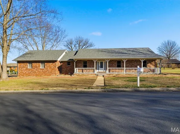 1208 Hubbard St #M, Mountain Grove, MO 65711