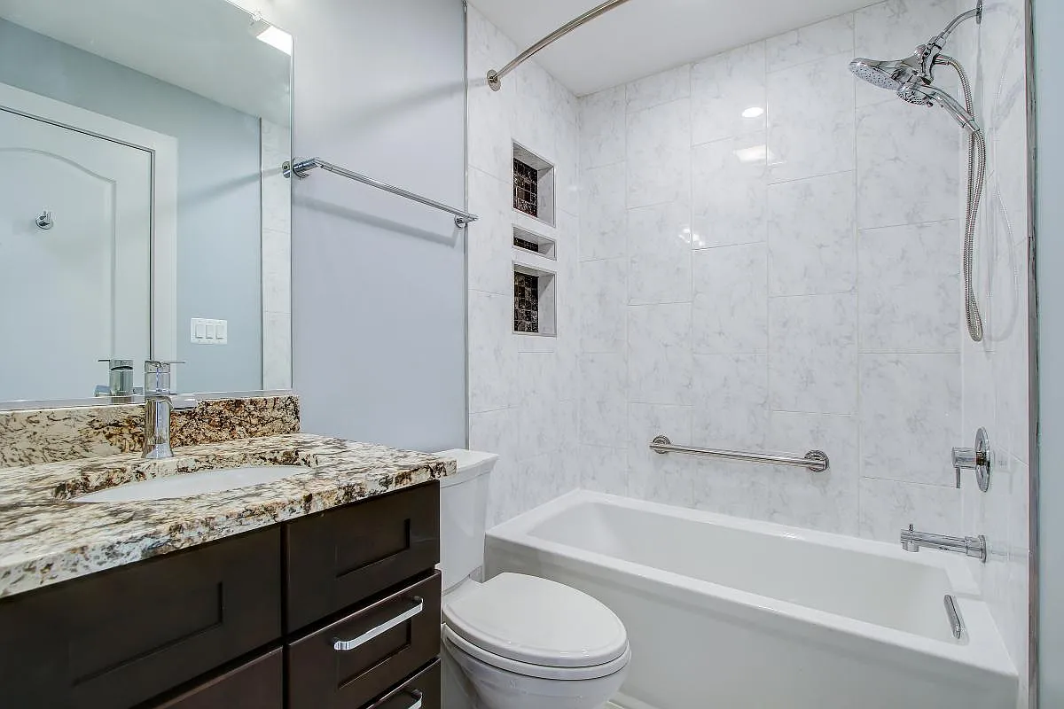 Building Photo - 1477 Girard St NW #3