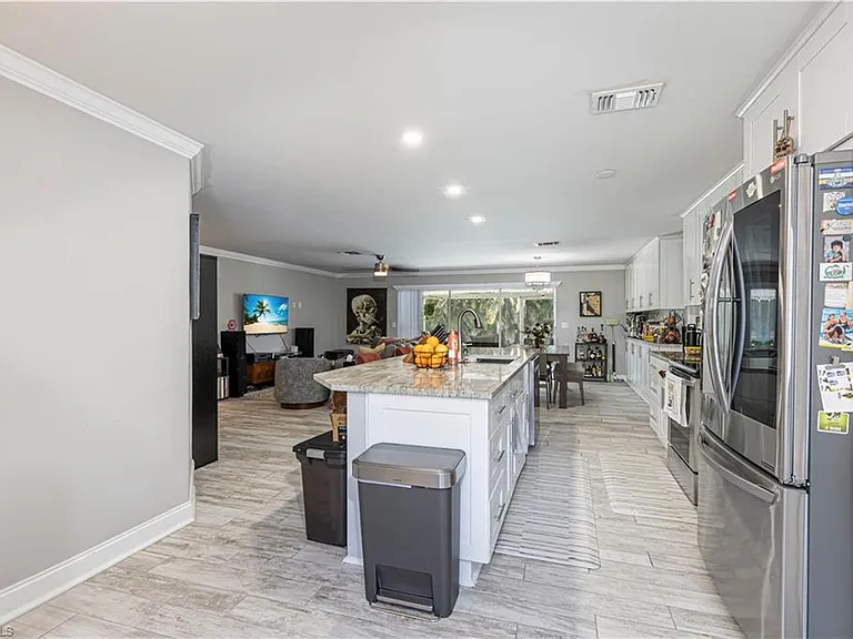 117 Big Springs Dr — Photo 21