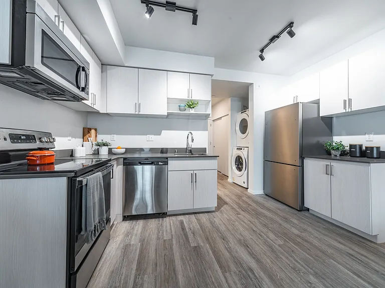 616 Model Kitchen (Studio)