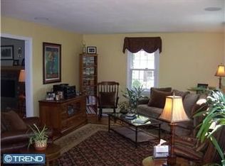 23 Springwood Dr, Lawrence Township, NJ 08648