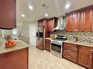 8227 Prairie Wind Ln, Houston, TX 77040