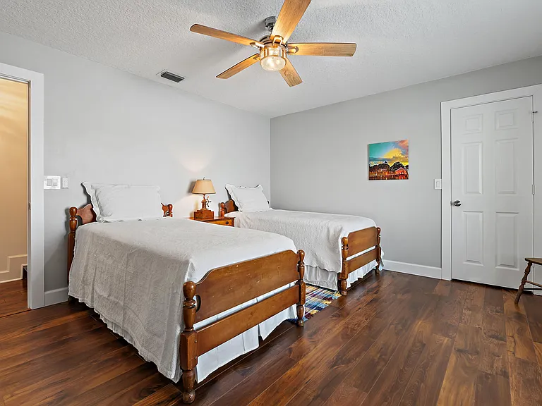 3463 Canal Ct — Photo 27