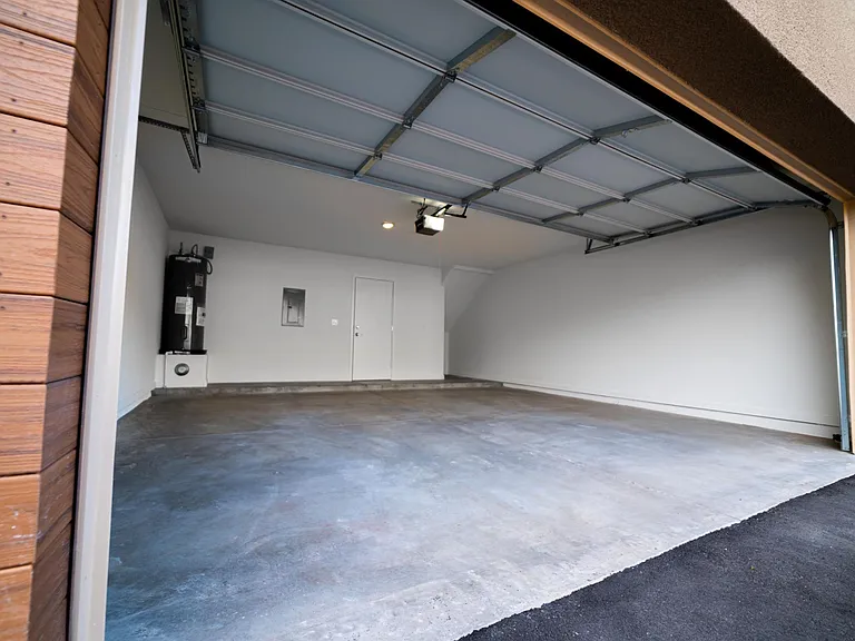Viceroy Luxury Townhomes - New Construction — Photo 17