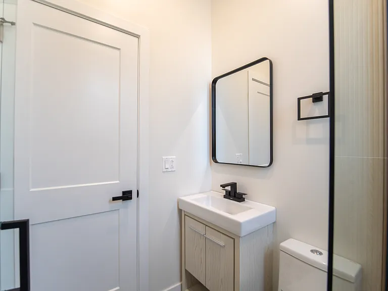 2753 W Chicago Ave #1 — Photo 9