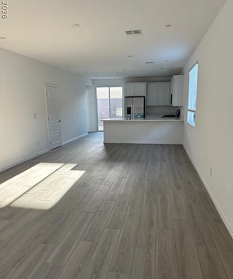 9733 Redwood Cascade St — Photo 1