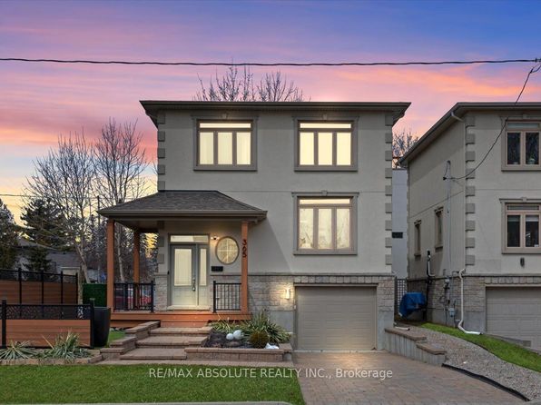365 Greenwood Ave, Ottawa, ON K2A 1S1