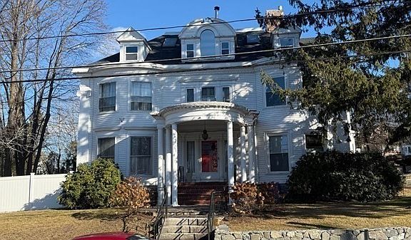 2nd image of 349 Beacon St #D