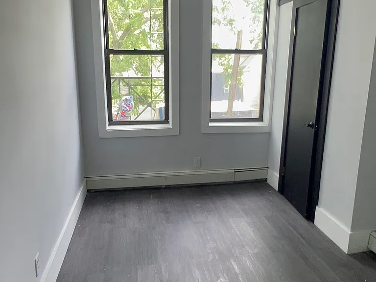 182 Ocean Ave #3 — Photo 2