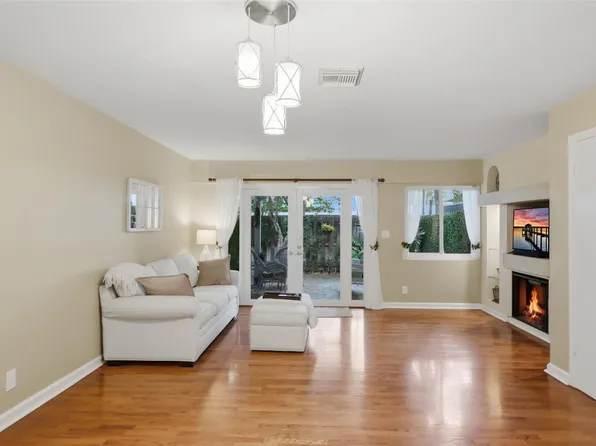 705 NE 1st Street #2, Fort Lauderdale, FL 33301