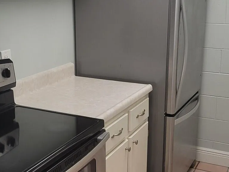7801 Ridgewood Ave #7 — Photo 6