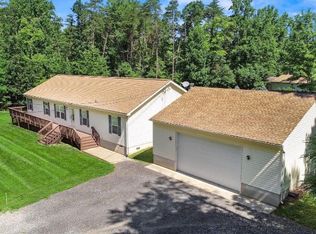 60 Hackberry Ln, Bluemont, VA