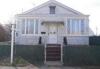 1st image of 217 Savoy Ave
