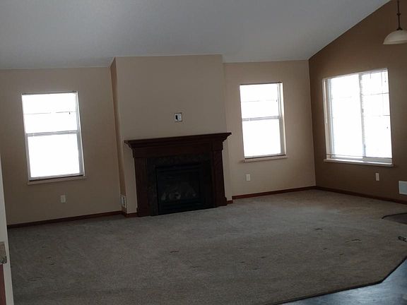 4th image of 1883 Ladbrook Ln