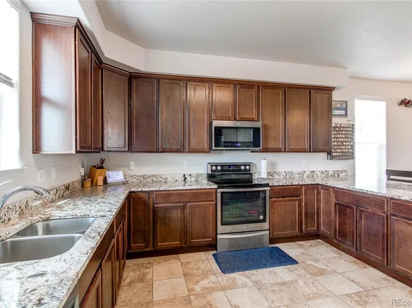 56658 E 22nd Place, Strasburg, CO 80136