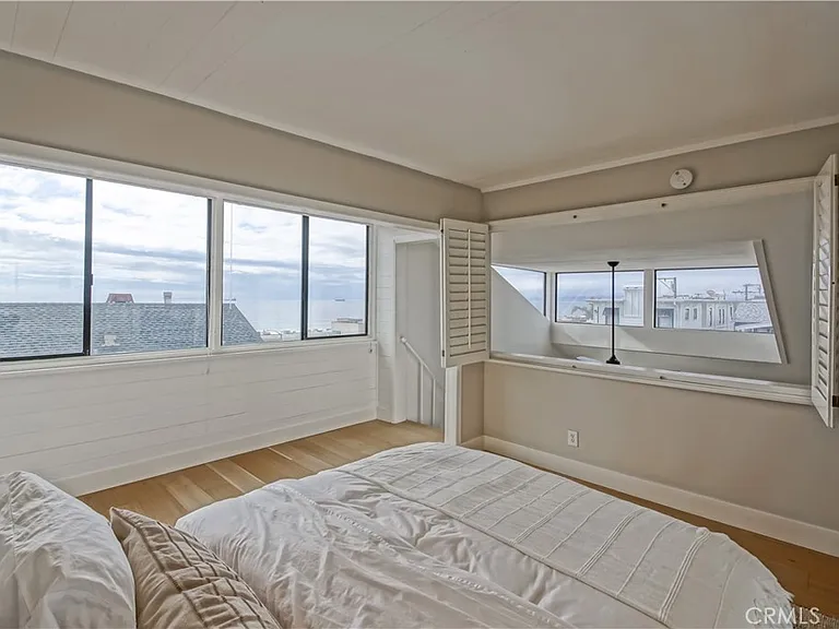 320 Marine Ave — Photo 49