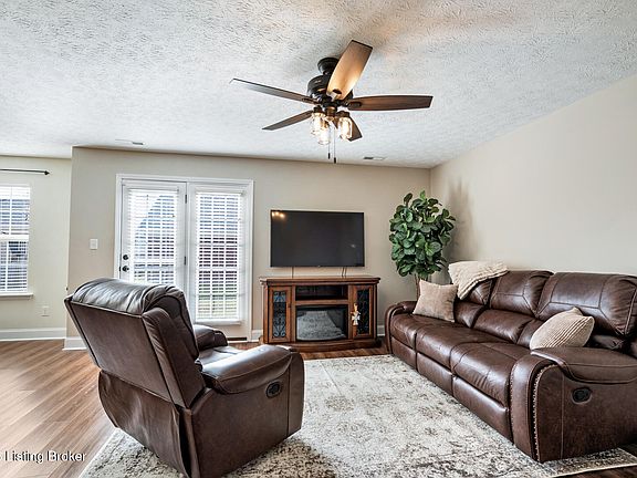 4th image of 173 Bluebill Ct