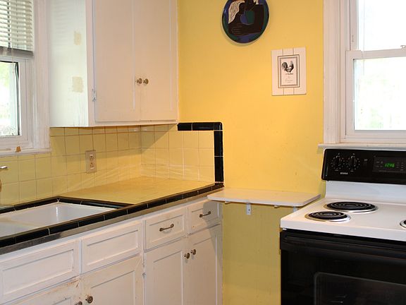 2nd image of 1215 Catina Dr