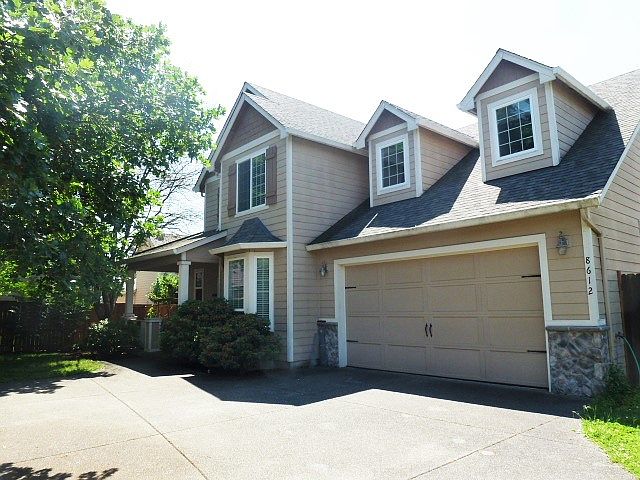 1st image of 8612 NE 31st Cir