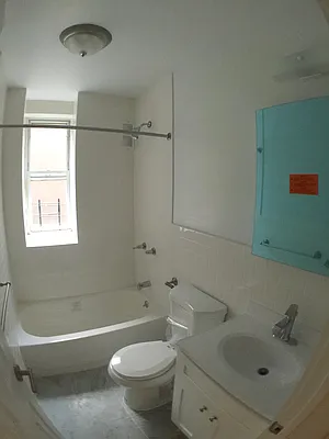 Rented by Newcastle Realty Services | media 2