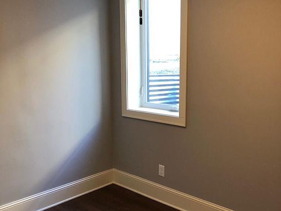 5th image of 3312 Blaisdell Ave APT 10