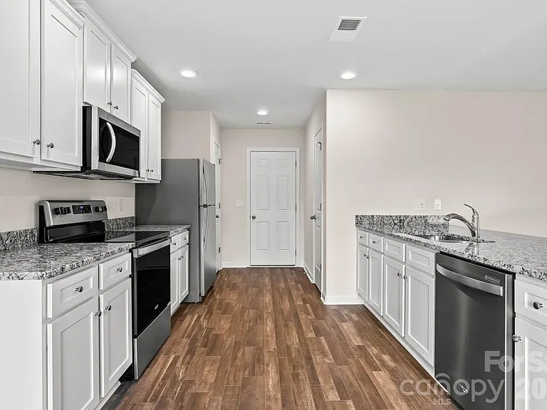 1305 Nia Rd #1 — Photo 2