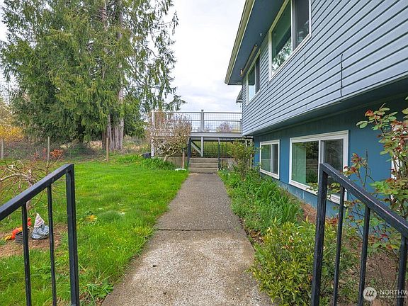 2nd image of 23426 148th Avenue SE