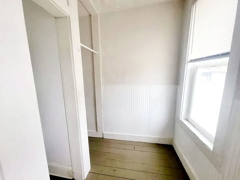 327 3rd Ave — Photo 27