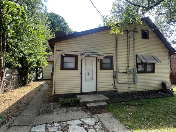 218 Holmes St #B, Frankfort, KY 40601