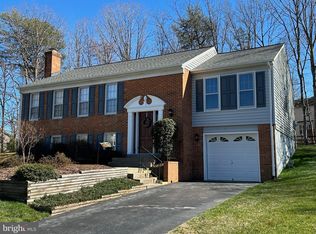 8921 Renshaw Ct, Springfield, VA 22153